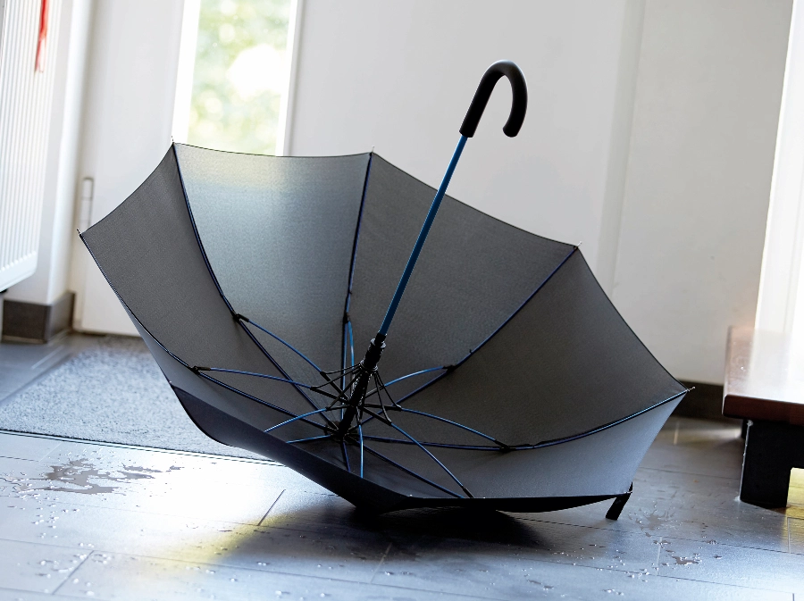 Automatyczny parasol CANCAN, czarny, niebieski 56-0103350 czarny
